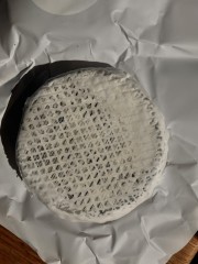 camembert_owczy_w_popiele_2.jpeg